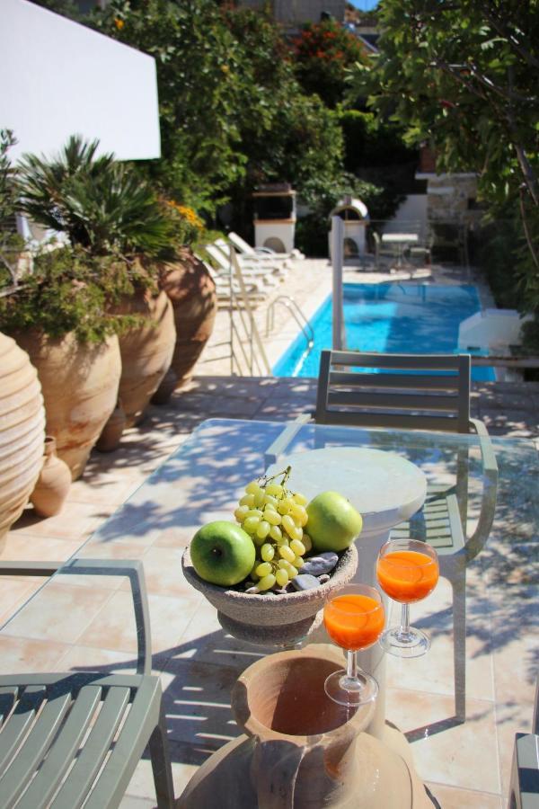 Villa Oasis 卡米拉日 外观 照片