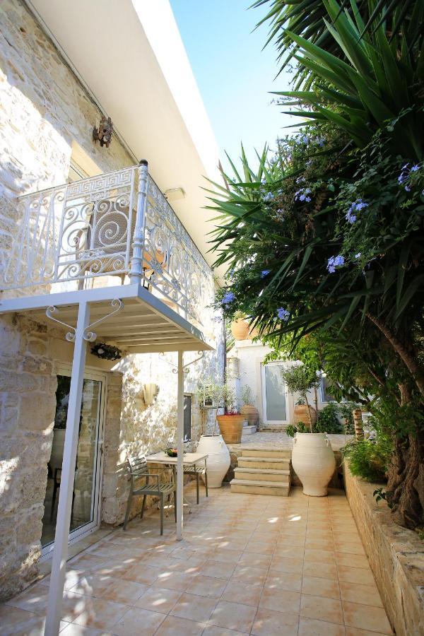 Villa Oasis 卡米拉日 外观 照片